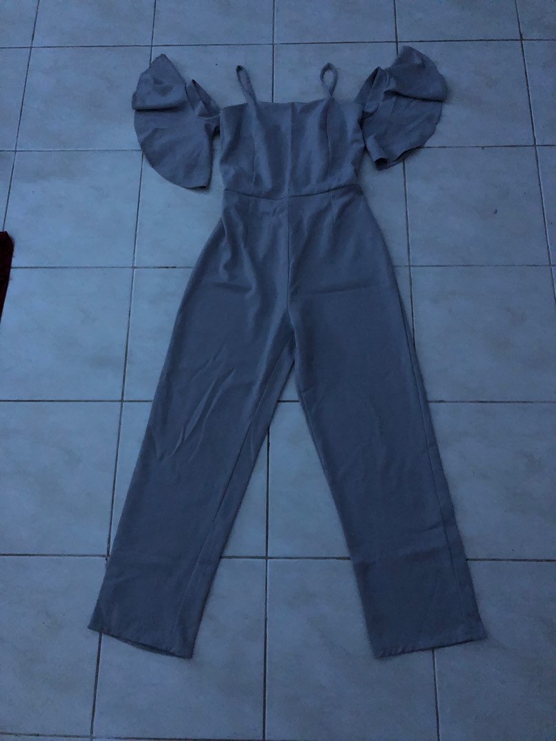 Jumpsuit Sabrina Fesyen Wanita Pakaian Wanita Jumpsuits Di Carousell