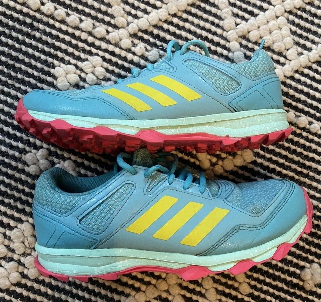 Adidas fabela shop rise turf