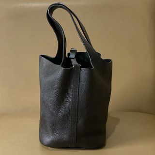 Leather Bucket bag