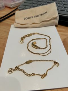 Louis Vuitton LV Floragram Necklace Golden Metal & Resin