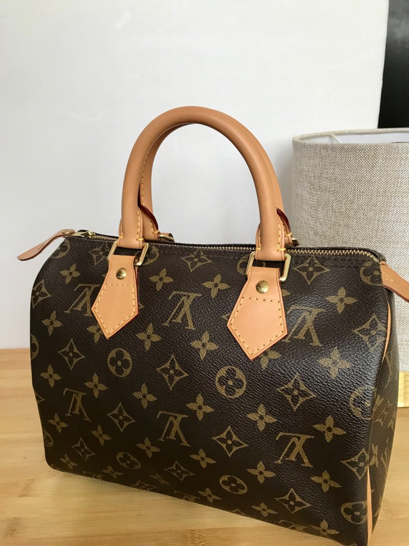 Unisex Pre-Owned Authenticated Louis Vuitton Monogram Speedy 25