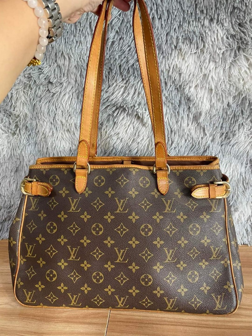 lv unisex bag size 27cm, Luxury, Bags & Wallets on Carousell