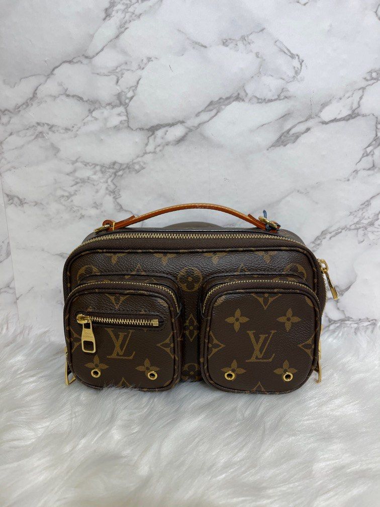 RARE!! Louis Vuitton Utility Side Bag, Luxury, Bags & Wallets on Carousell