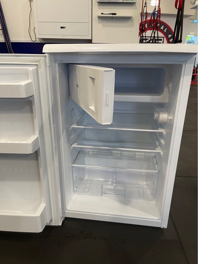 Mini Bar Fridge Beko, TV & Home Appliances, Kitchen Appliances