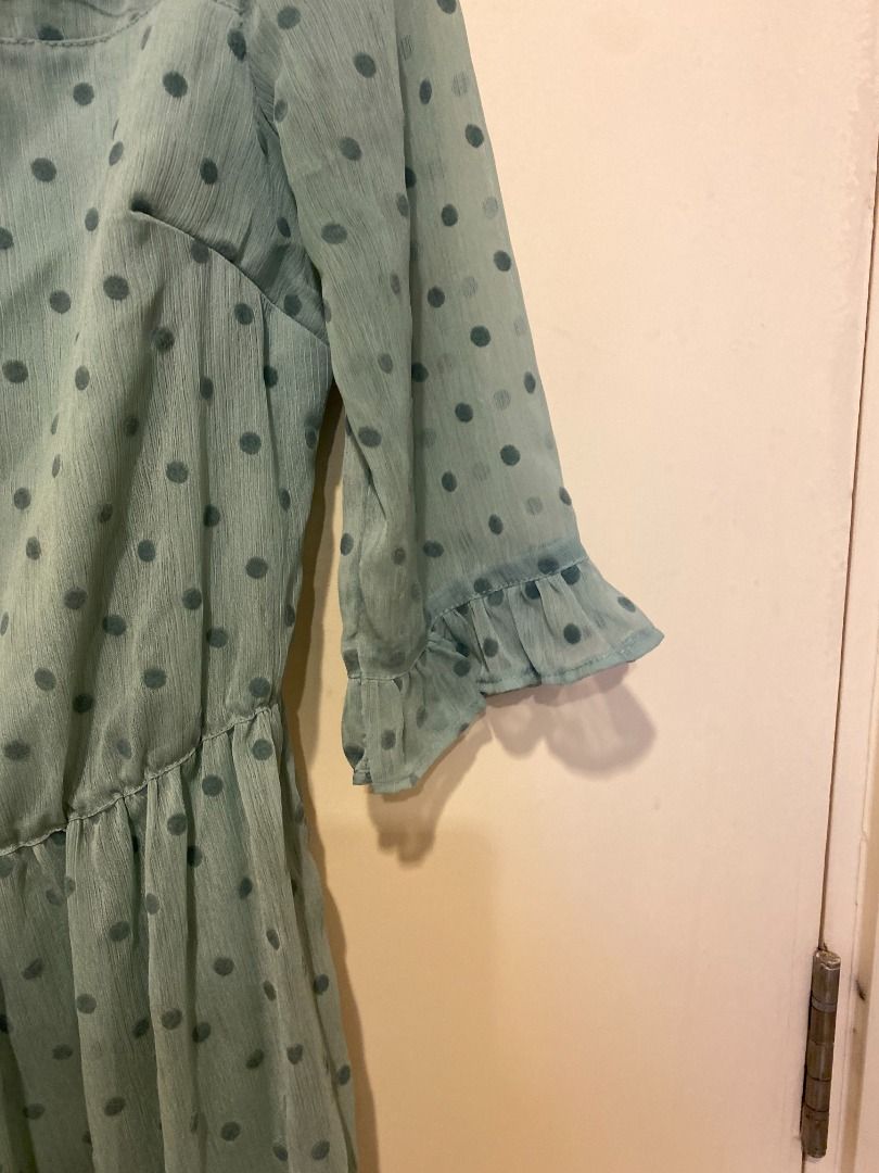 Miss Selfridge Sage Green Polkadot Midaxi Dress, Women's Fashion, Dresses &  Sets, Dresses on Carousell
