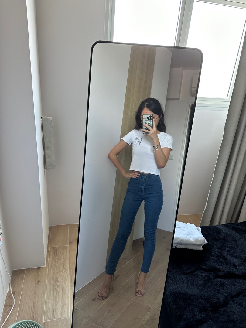 miss valley white cat crop top, Women's Fashion, Tops, Shirts on Carousell