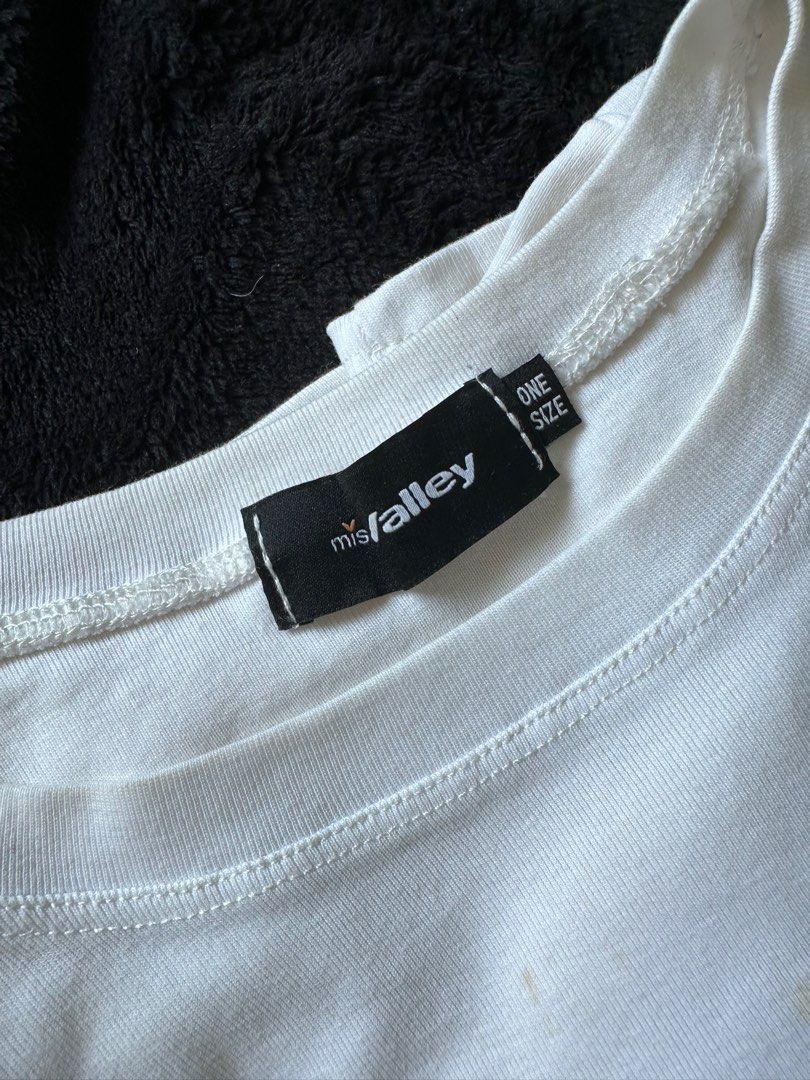 miss valley white cat crop top, Women's Fashion, Tops, Shirts on Carousell