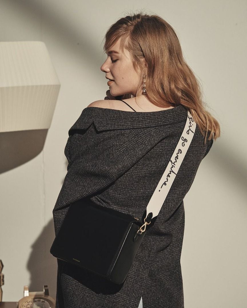 Mutemuse Amuse Korean Crossbody Leather Bag in Black with