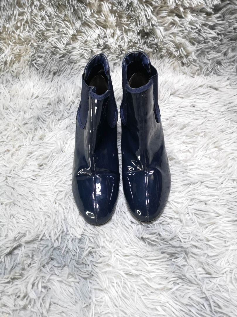 navy blue patent shoes