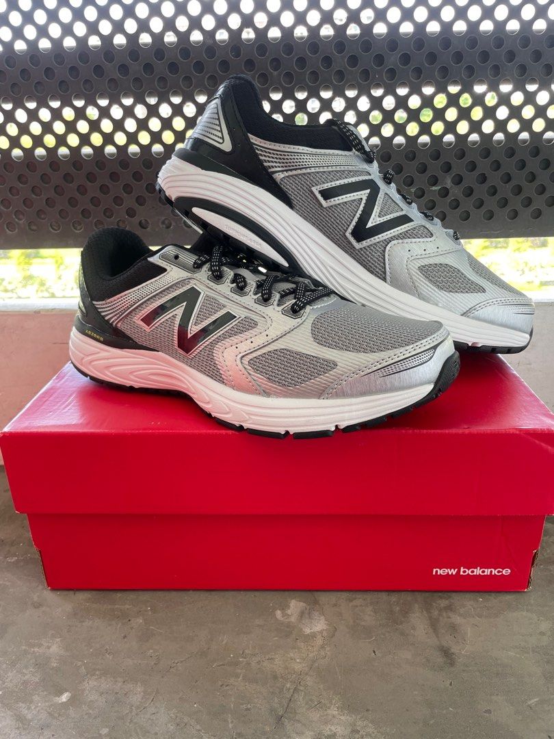New Balance Running Shoes, Men's Fashion, Footwear, Sneakers on Carousell