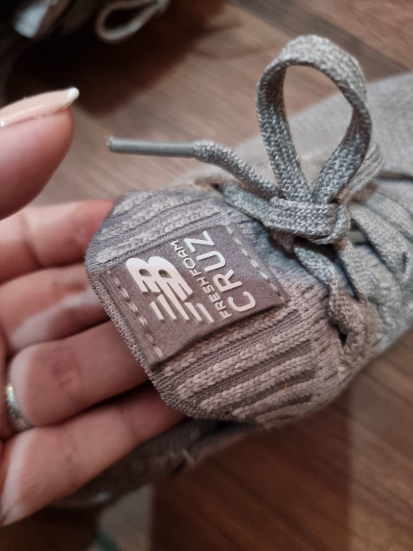 New balance cruz sockfit women's hotsell