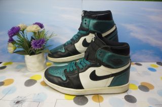 Nike Air Jordan 1 High All Star Chameleon 
size 42 Insole 26.5 cm 
Barcode 887224432479 
Made in China