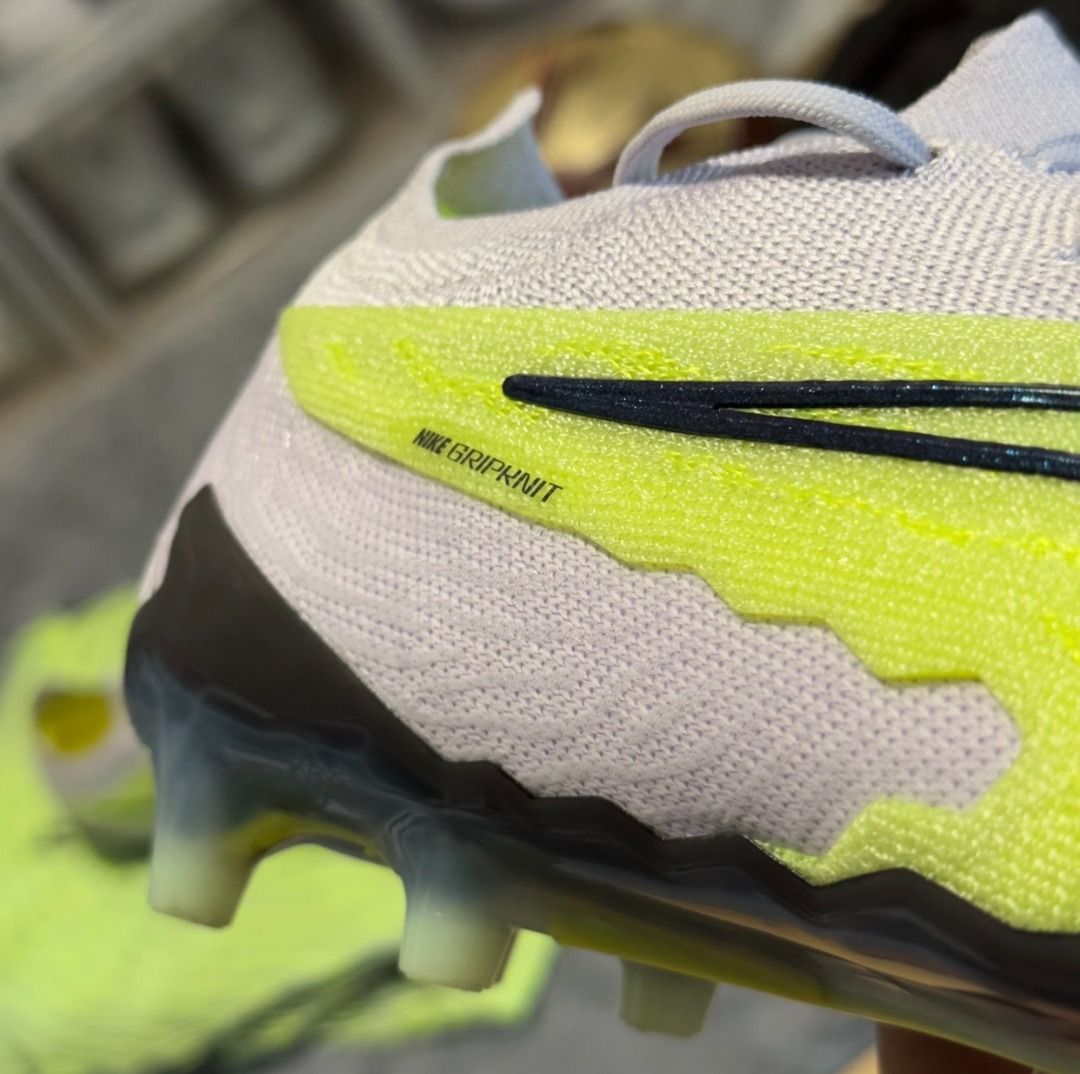 Nike Phantom GX Elite Ag-Pro 人造草坪減震防滑足球鞋男款録白, 男裝
