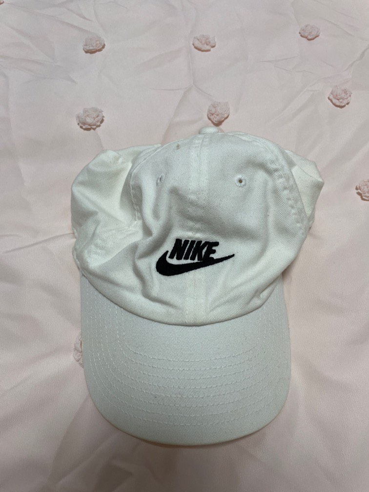 White nike best sale dad hat