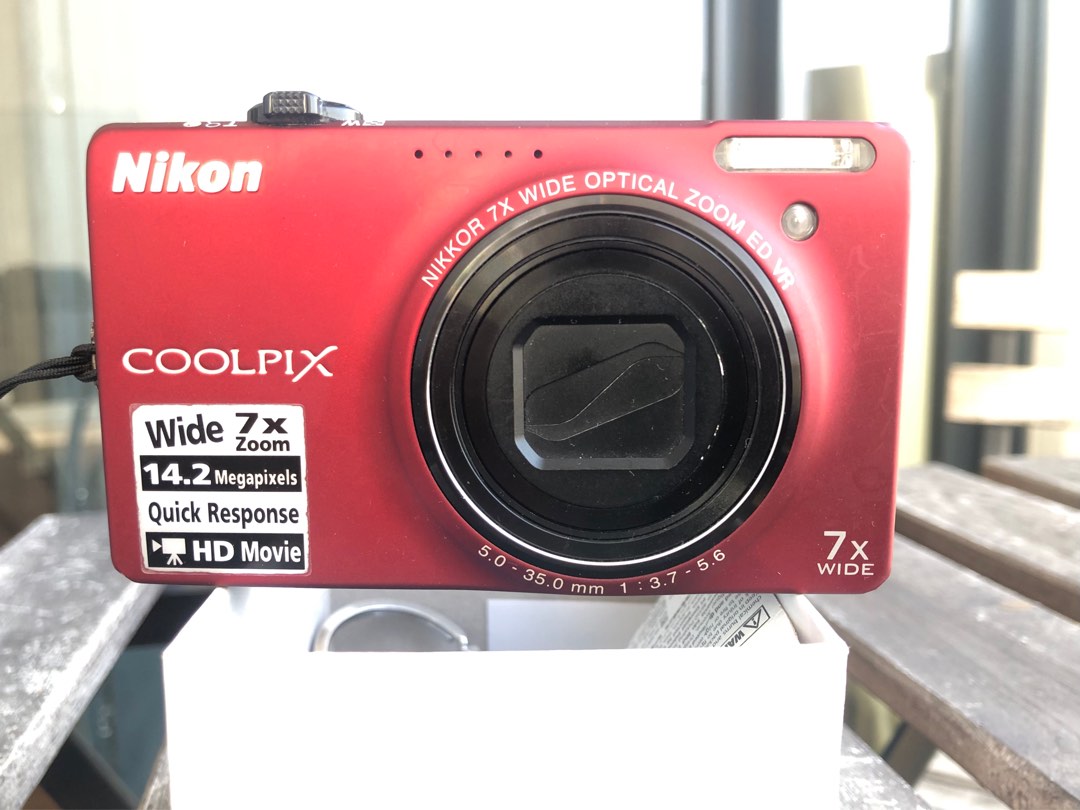 Nikon coolpix S6000