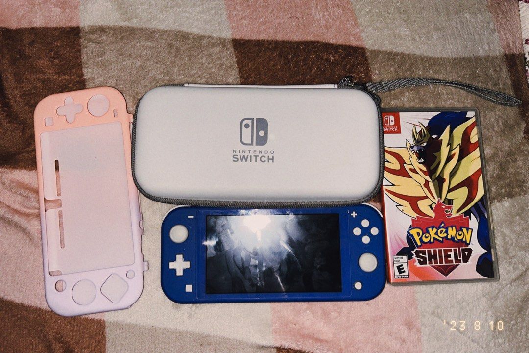 Nintendo Switch Blue (Category: Nintendo) located in Taytay. Submitted by paulinesrlonlineshop17 (Listing ID 1248079685, Image 1). Description: Bundle -with charge -case & pouch -pokemon shield Loc: taytay rizal.