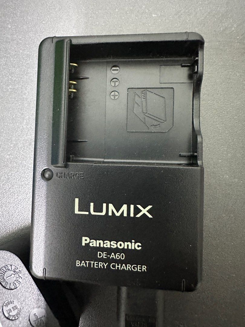 Panasonic camera battery charger, Photography, Photography Accessories