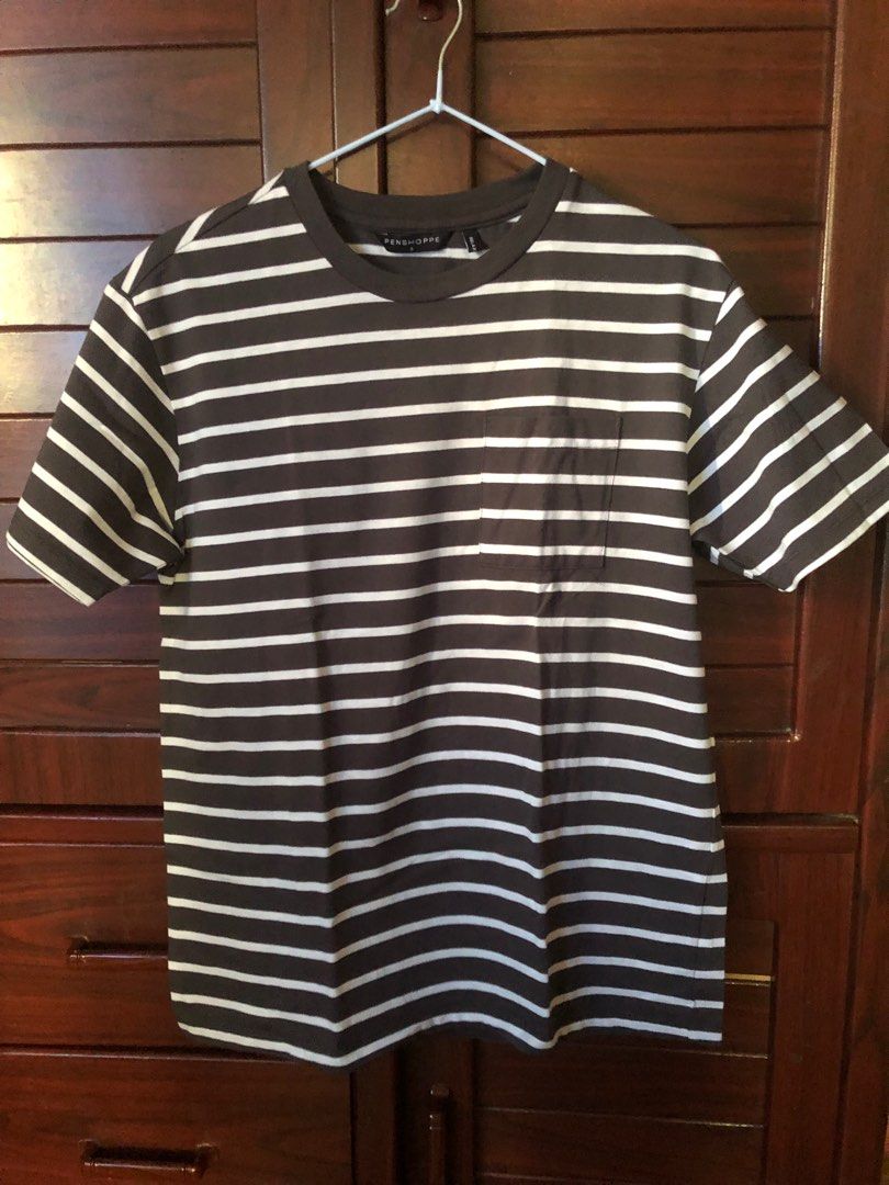 PENSHOPPE Striped pocket tee (Category: Tshirts & Polo Shirts ) located in Cavite. Submitted by _dashhh (Listing ID 1248003314, Image 1). Description: L 25 W 18.5 .