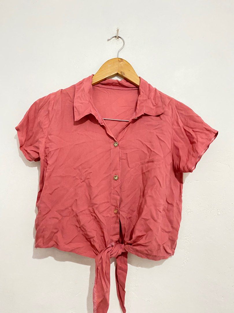 pink button down blouse (Category: Blouses) located in Pasig City. Submitted by wintermelonn (Listing ID 1247936483, Image 1). Description: .
