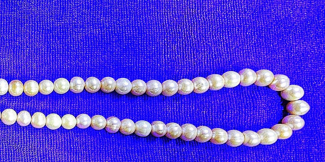 DECEMBER FEST Preloved Used Authentic Fresh Water Pearl Necklace