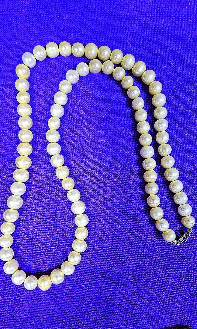DECEMBER FEST Preloved Used Authentic Fresh Water Pearl Necklace