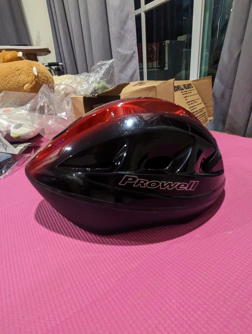 PROWELL HELMET F 16 AIR GLIDER ROLLER BLADE ROLLERBLADE SKATEBOARD
