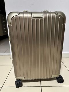 Rimowa Topas Silver 28 Sport Multiwheel Luggage