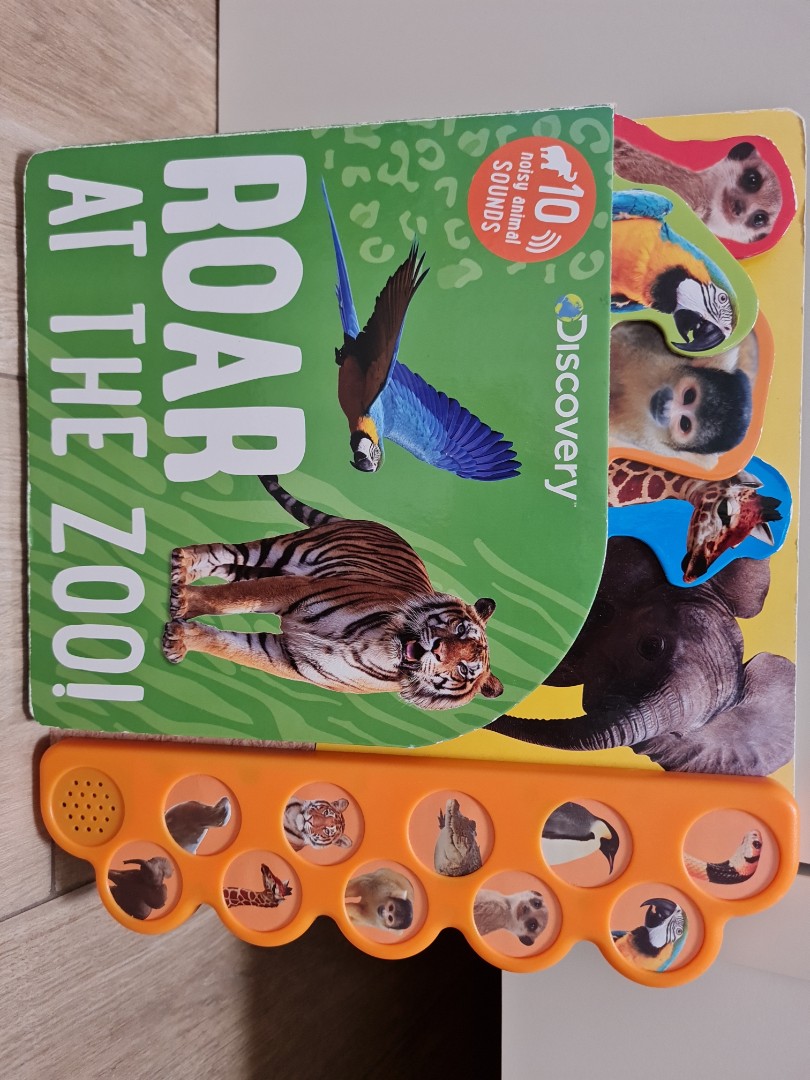 the　Toys,　Books　Magazines,　roar　book,　on　sound　at　zoo　Books　Hobbies　Children's　Carousell