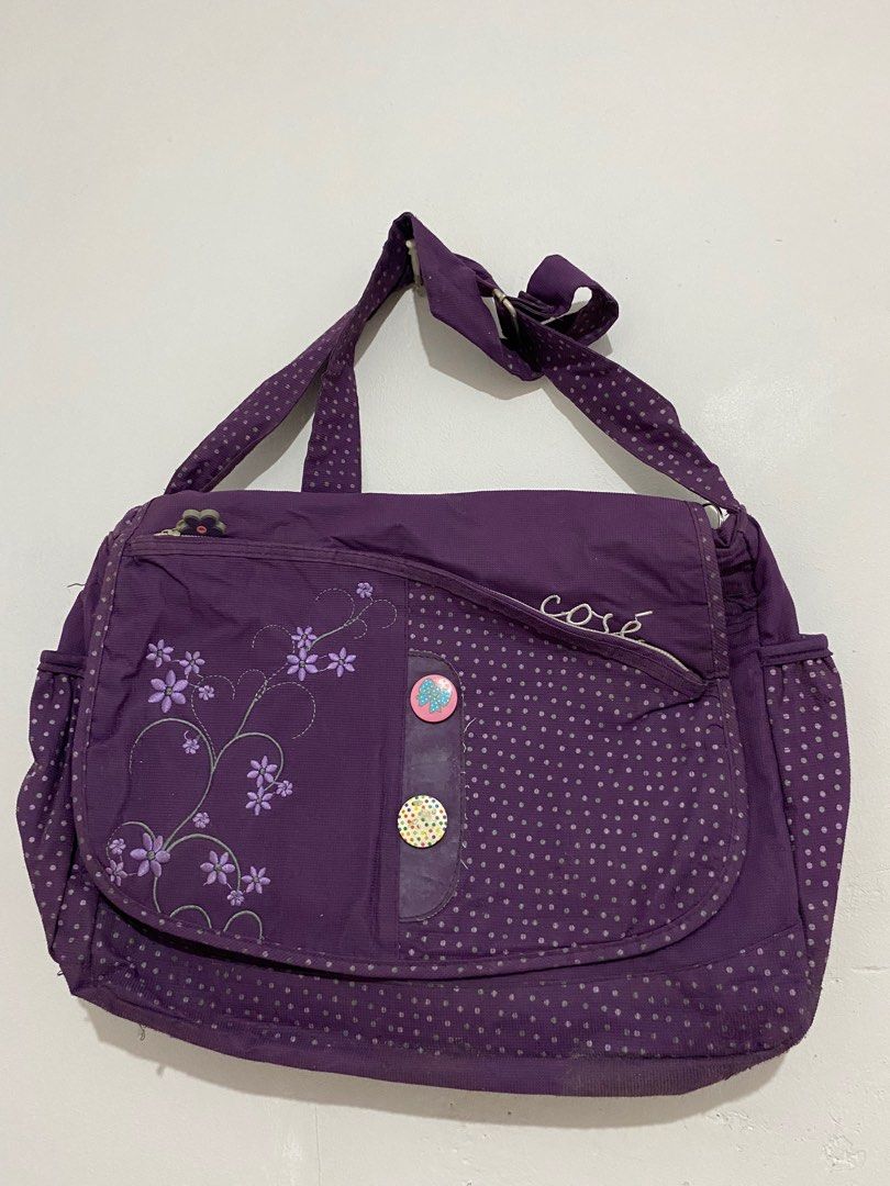 SCHOOL BAG Cosé elementary / high school (Category: Shoulder Bags) located in Pasig City. Submitted by wintermelonn (Listing ID 1247968430, Image 1). Description: .