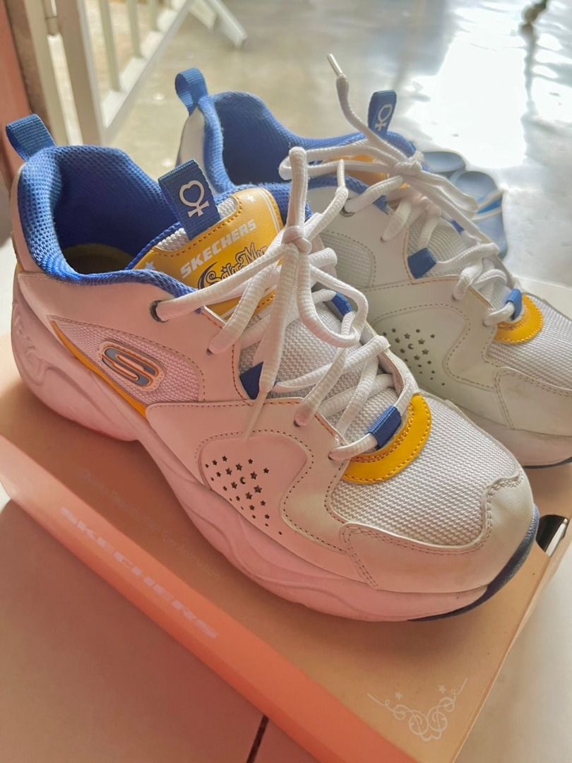 Skechers moon on sale shoes