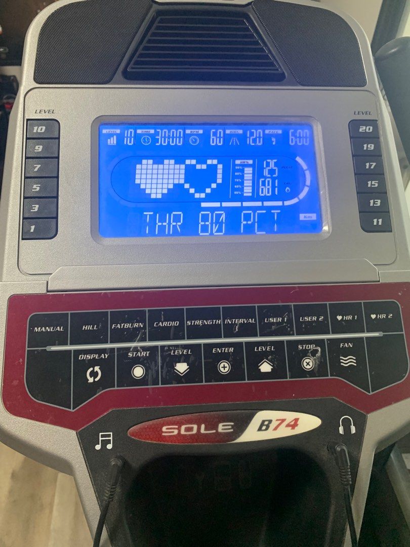 Sole Fitness B74 Stationary Upright Bike, Sports Equipment, Exercise