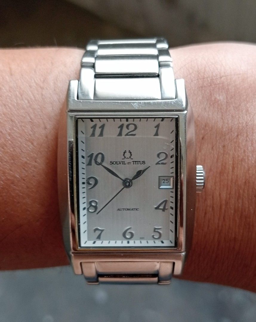 Solvil et discount titus square watch