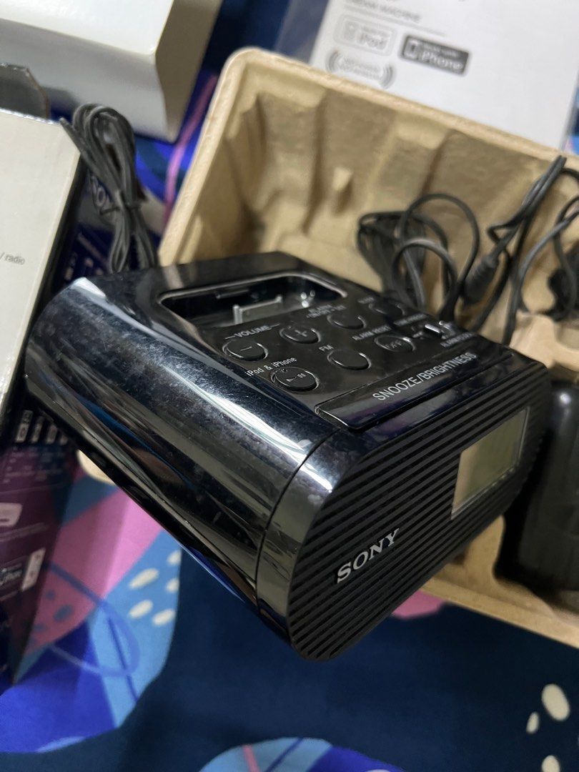 Sony Dream Machine ICFC05iP digital clock radio, Audio, Portable Music