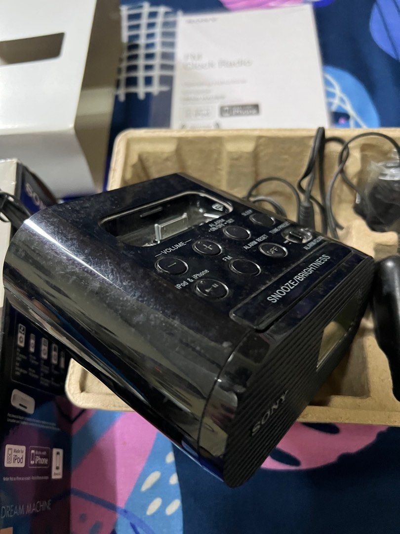 Sony Dream Machine ICFC05iP digital clock radio, Audio, Portable Music