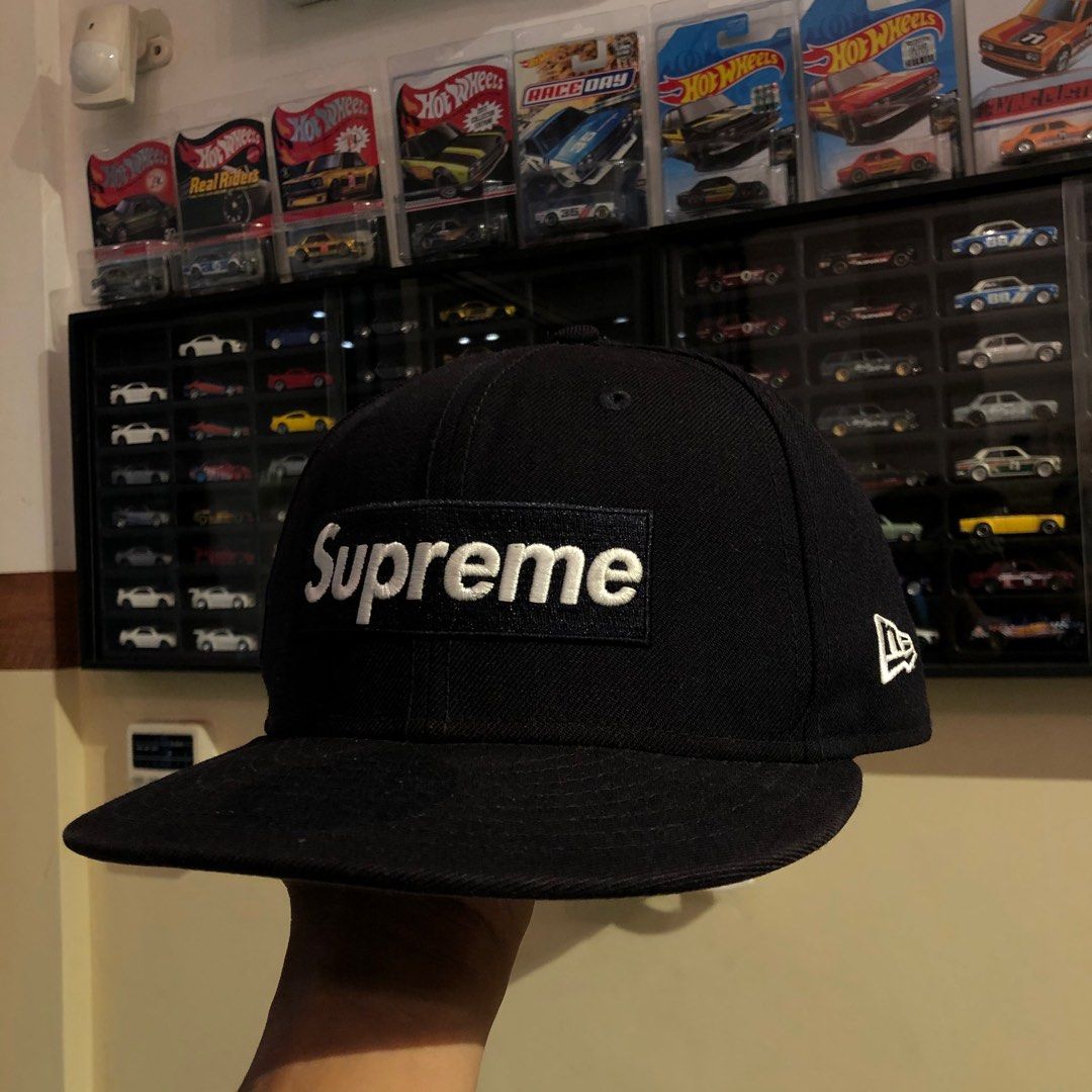 Supreme X Playboy X New Era World Famous, Men's Fashion, Watches