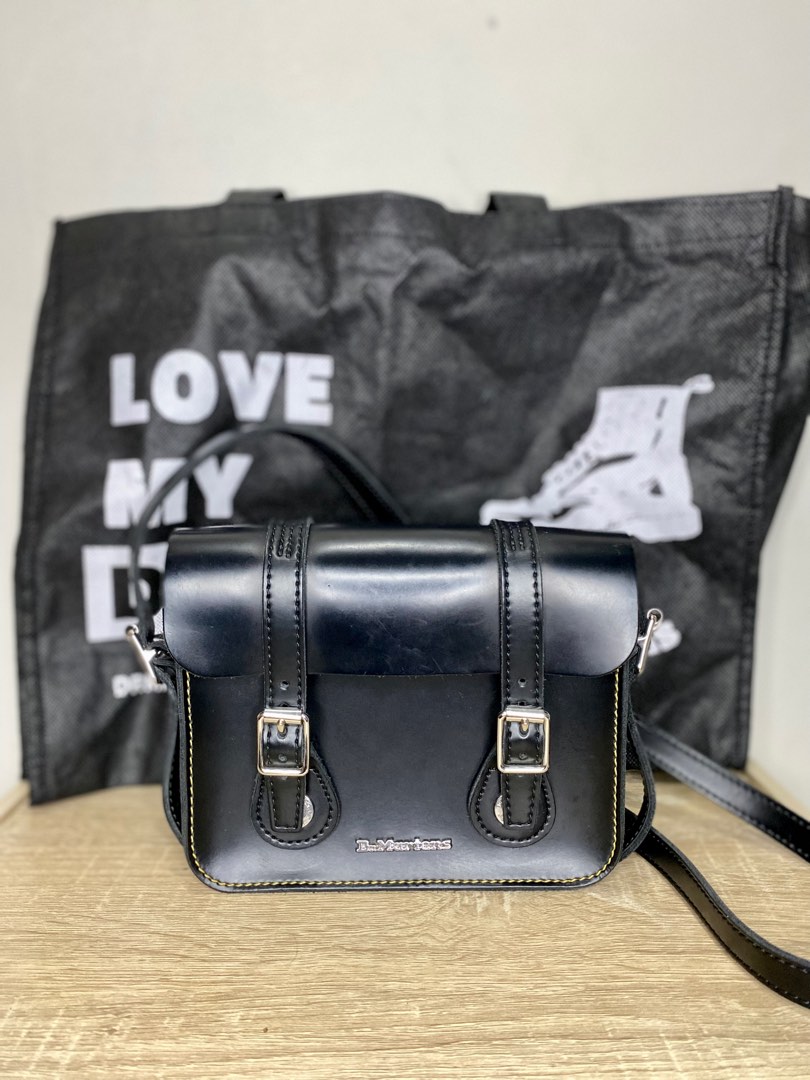 Dr hotsell martens tas