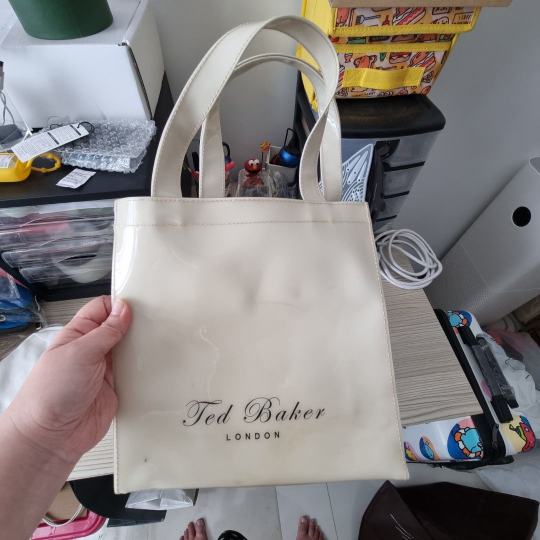 Ted baker 2024 carrier bag