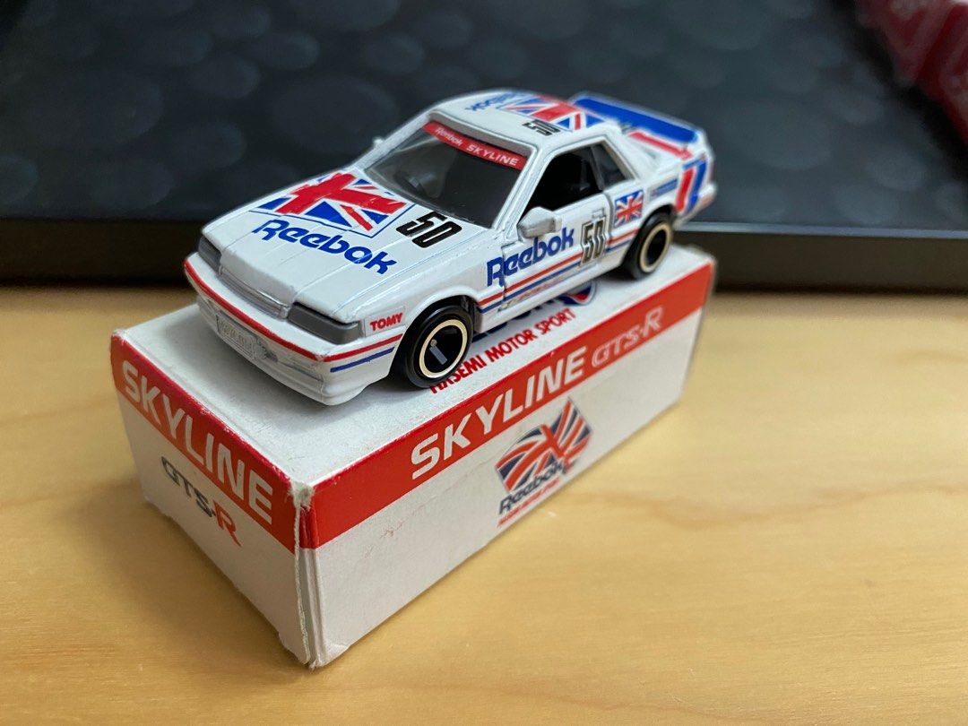 【祝開店！大放出セール開催中】 Tomica Reebok R31 #84 特注Skyline GTS-R, 興趣及遊戲, 玩具 ミニカー