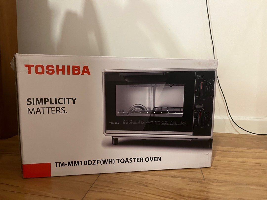 Toshiba 10L toaster oven , TV & Home Appliances, Kitchen Appliances