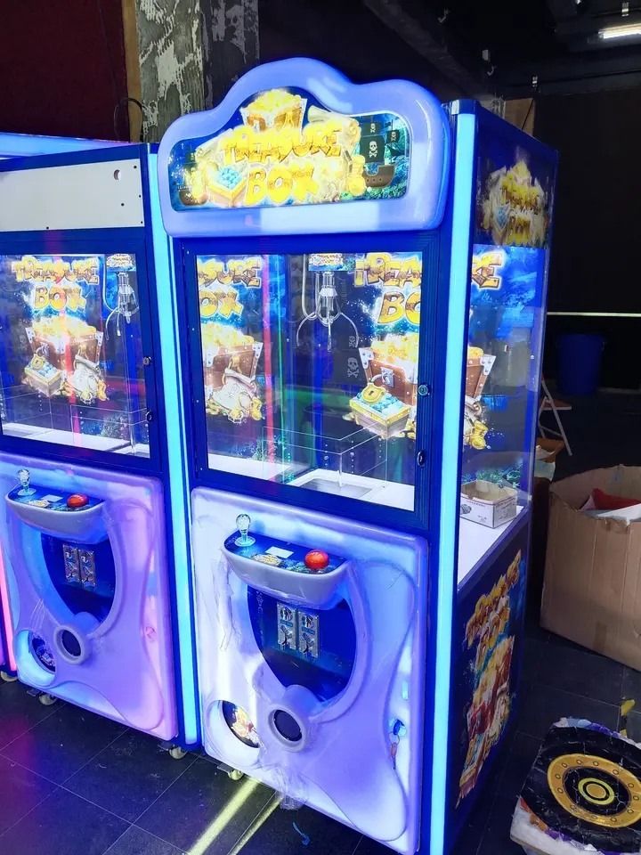 TREASURE CLAW MACHINE (Category: Interactive Toys) located in San Pablo. Submitted by ablpsports (Listing ID 1247976198, Image 2). Description: 2023 two player claw machine 31inch electric games claw crane machine magic doll house mini arcade claw machine Php135,000 ▶️NOTE: Pre-order basis!!! Estimated time of arrival: 45-60 days ▶️Products features: 1.Full patch LCD display boards, independent research and development of crane 2.just insert the 
