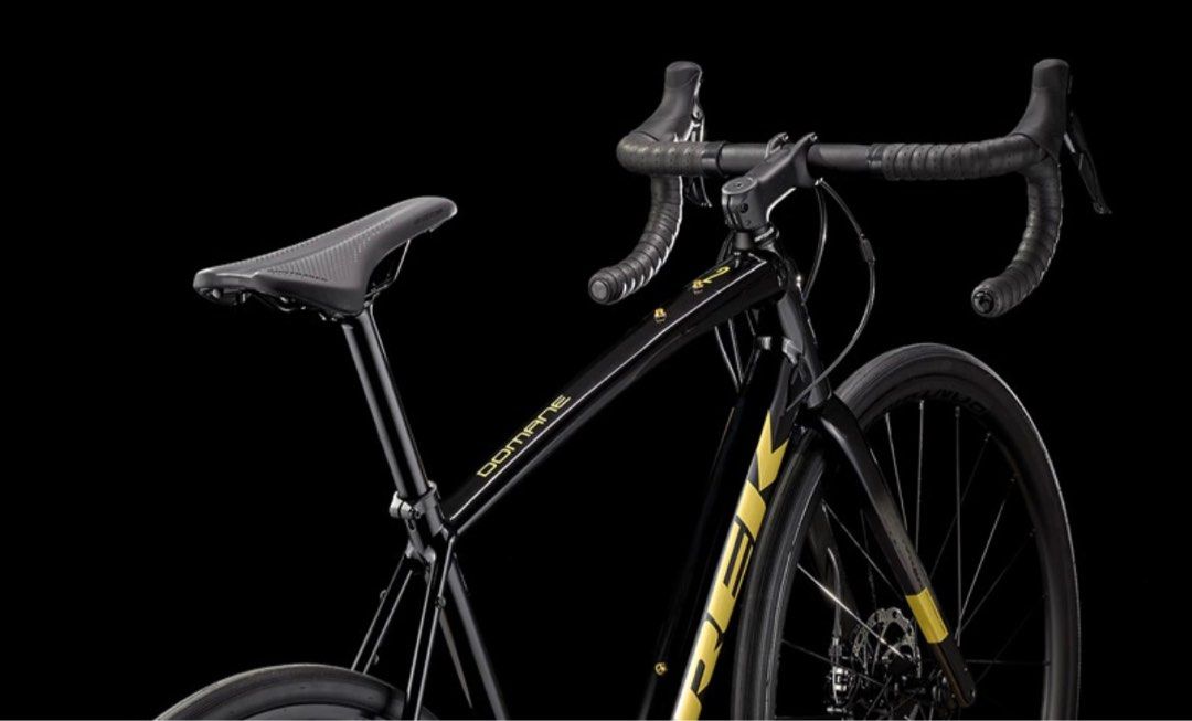 TREK DOMANE AL 2 DISC ROAD BIKE Sports Equipment Bicycles