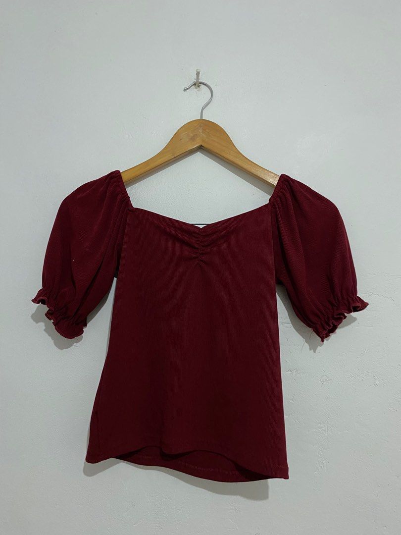trendy puff sleeve blouse maroon top (Category: Blouses) located in Pasig City. Submitted by wintermelonn (Listing ID 1247937690, Image 1). Description: .