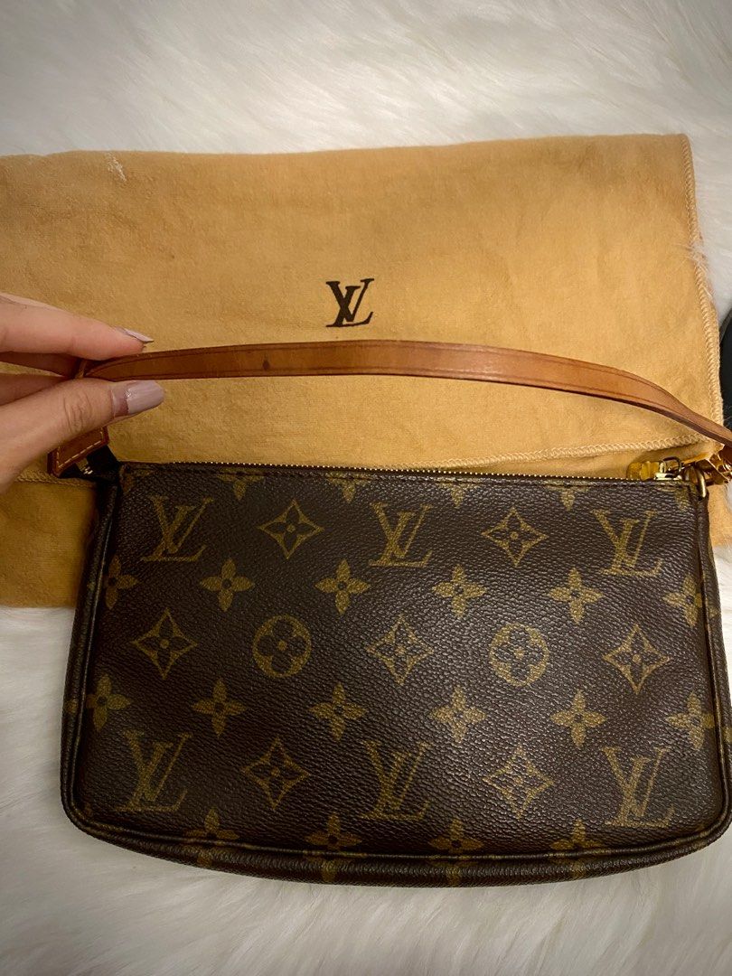 Louis Vuitton Vintage - Epi Pochette Accessoires Bag - Orange