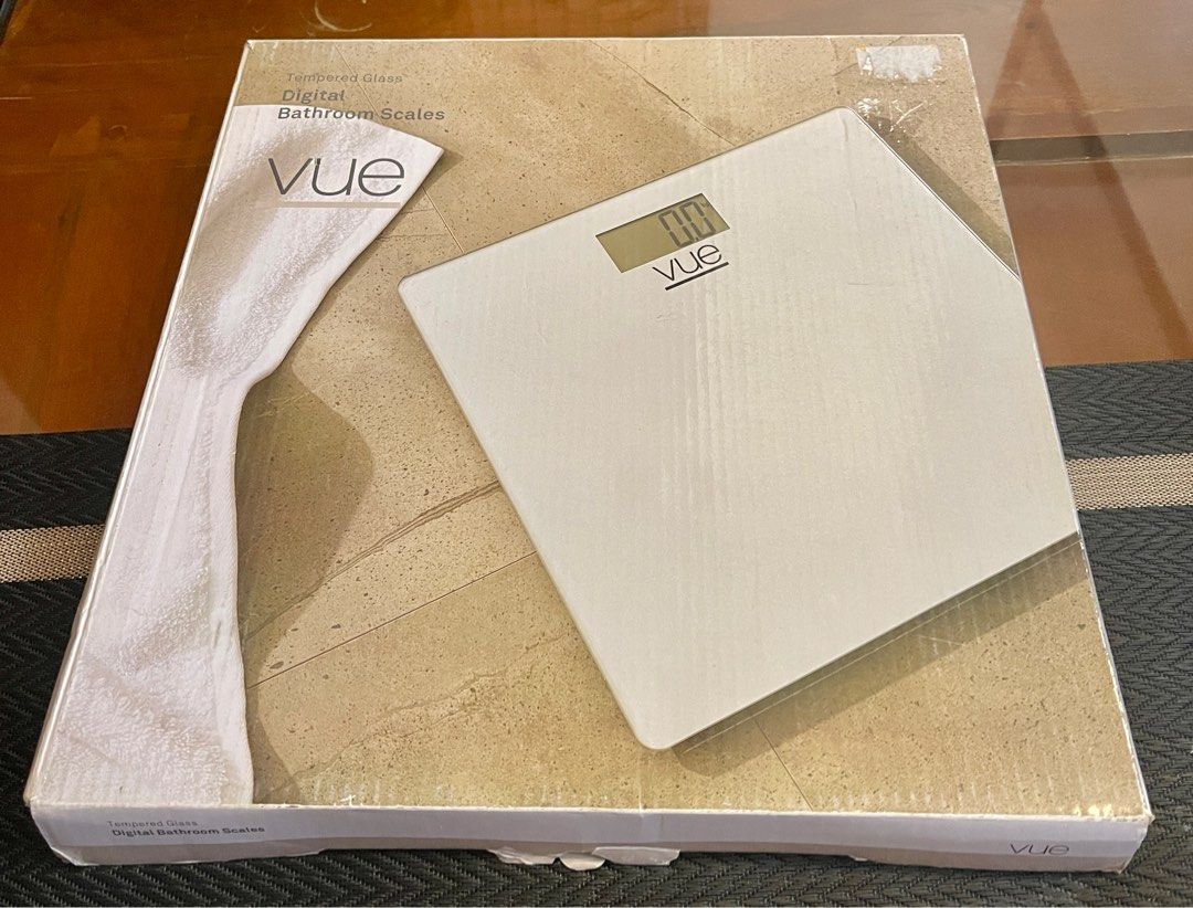 Vue Tempered Glass Digital Scale *** battery included Php 400, Health