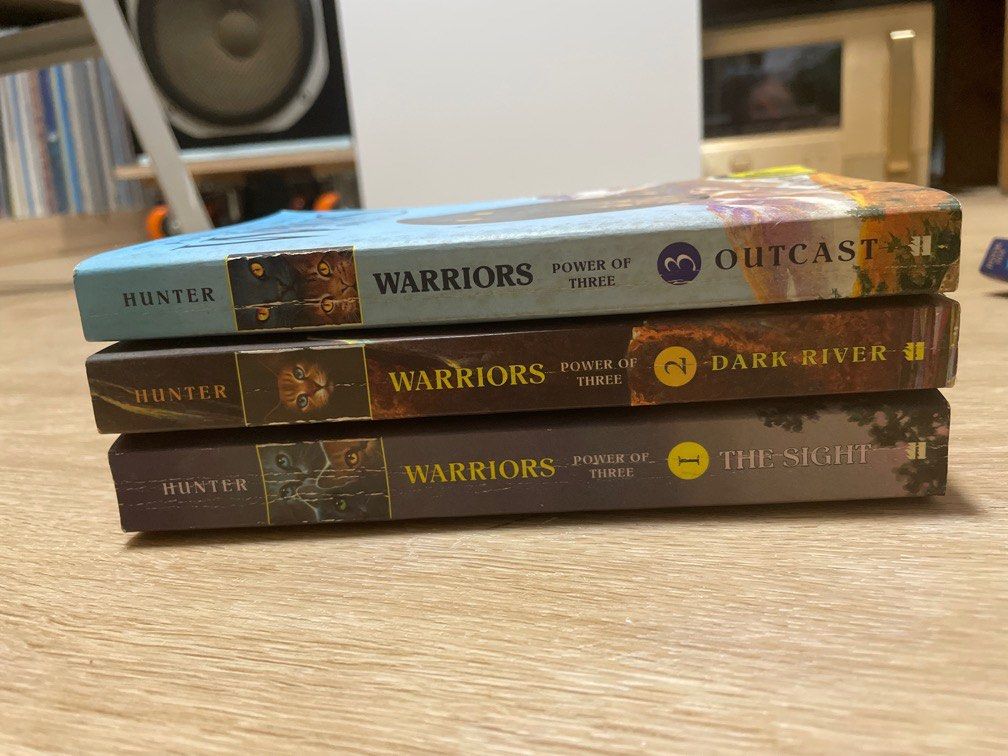 "Outcast" (Warriors: Power Of Three, Book 3) Hardcover By Erin Hunter – Good Condition