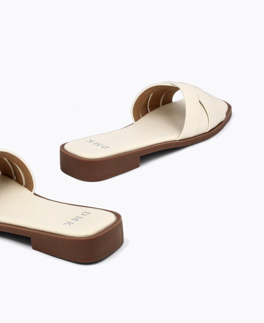 Weave Me Sandals in White Women s Fashion Footwear Flipflops