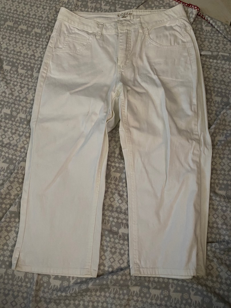 White Capri Pants on Carousell