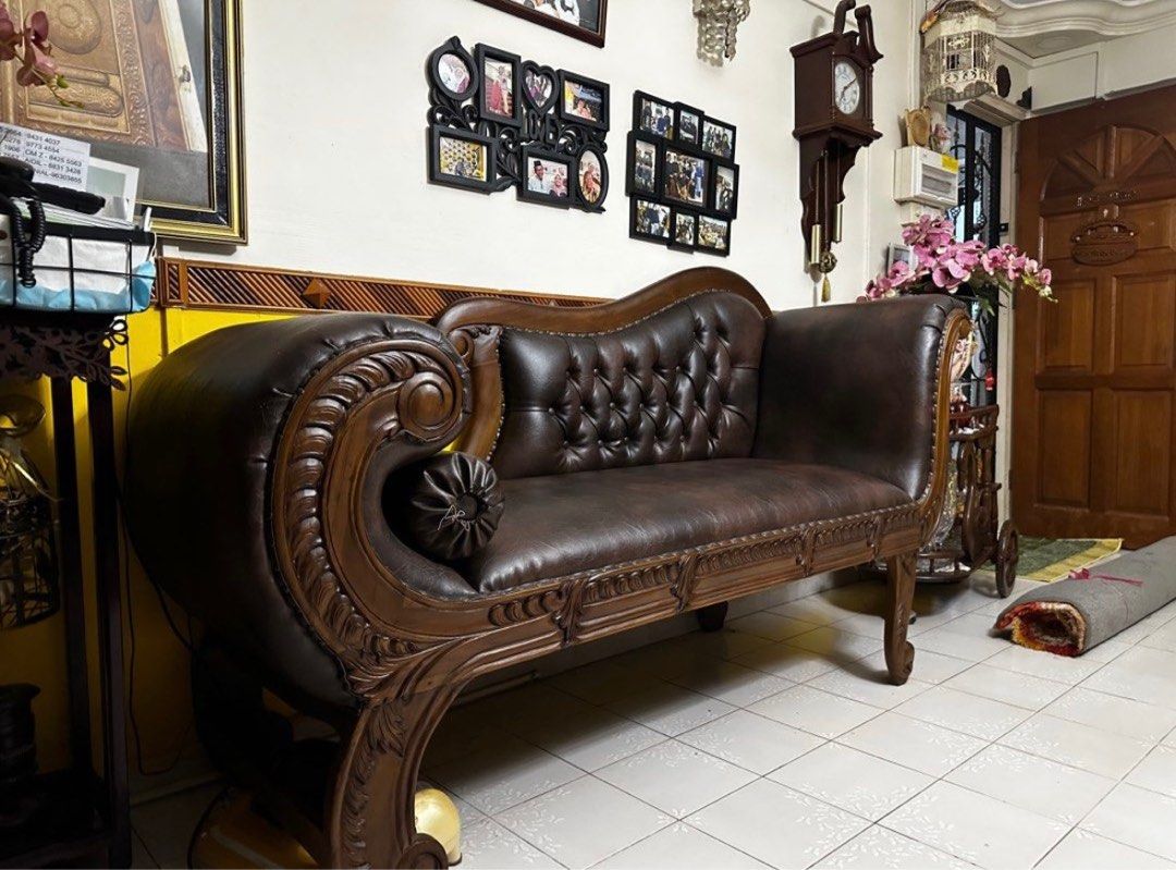 Cleopatra wooden sofa 2025