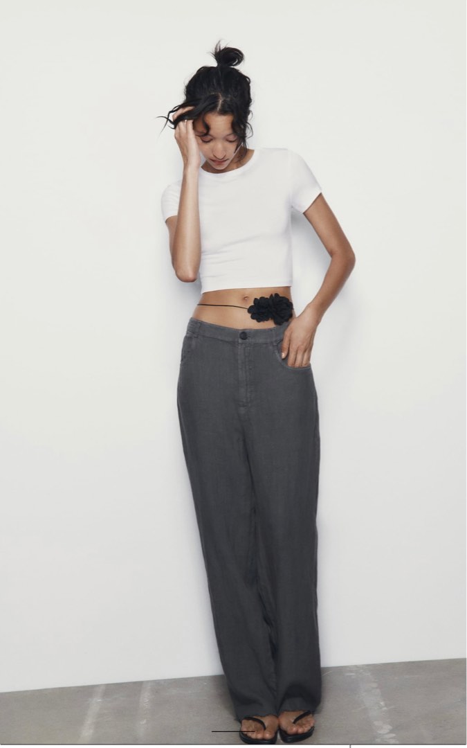 Zara White Cropped TShirt, Women's Fashion, Tops, Shirts on Carousell