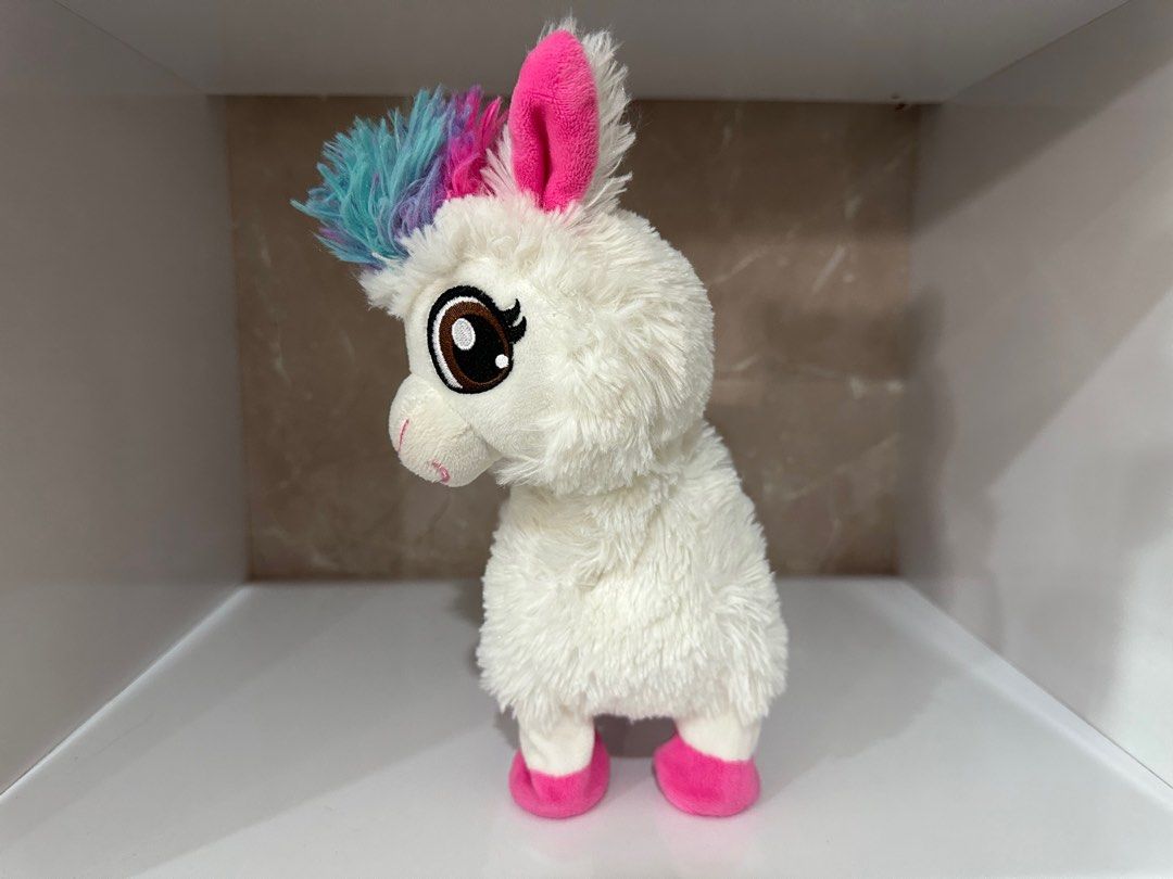 ZURU PETS ALIVE BOPPI THE BOOTY SHAKIN LLAMA ROBOTIC DANCING